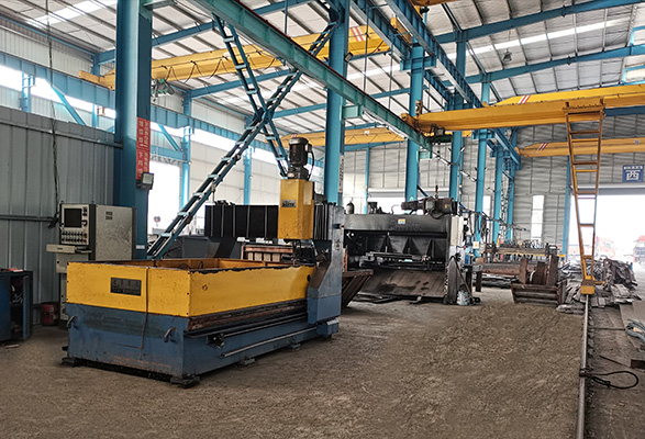 全自动数控钻床